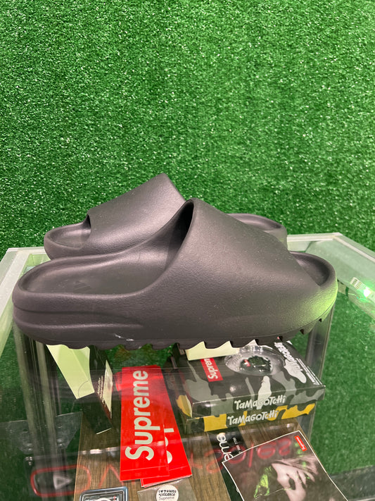 Yeezy Slide onyx (USED)