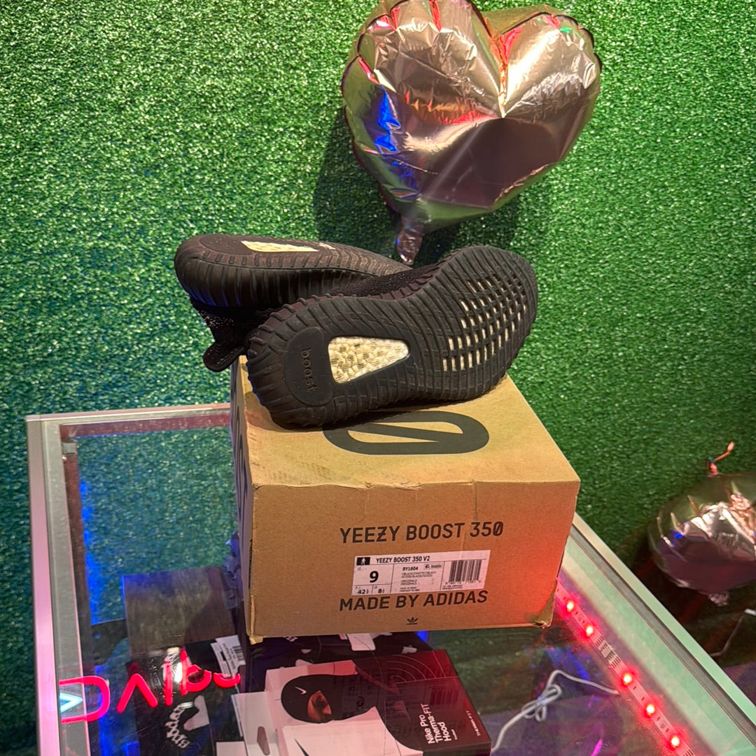 Yeezy Boost 350 Oreo (USED)