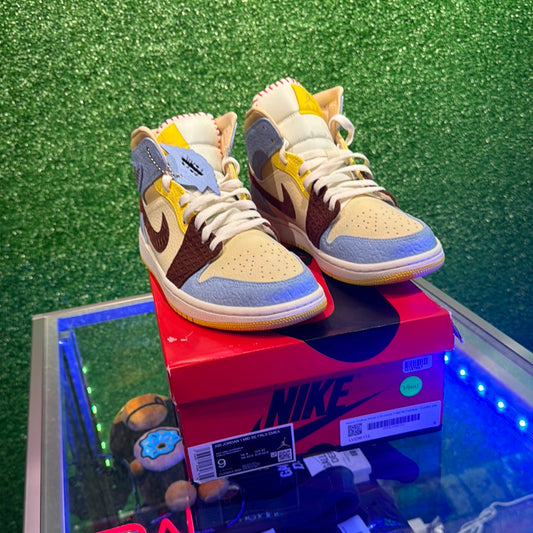 Air Jordan 1 Mid Maison Chateau Rouge Fearless (USED)