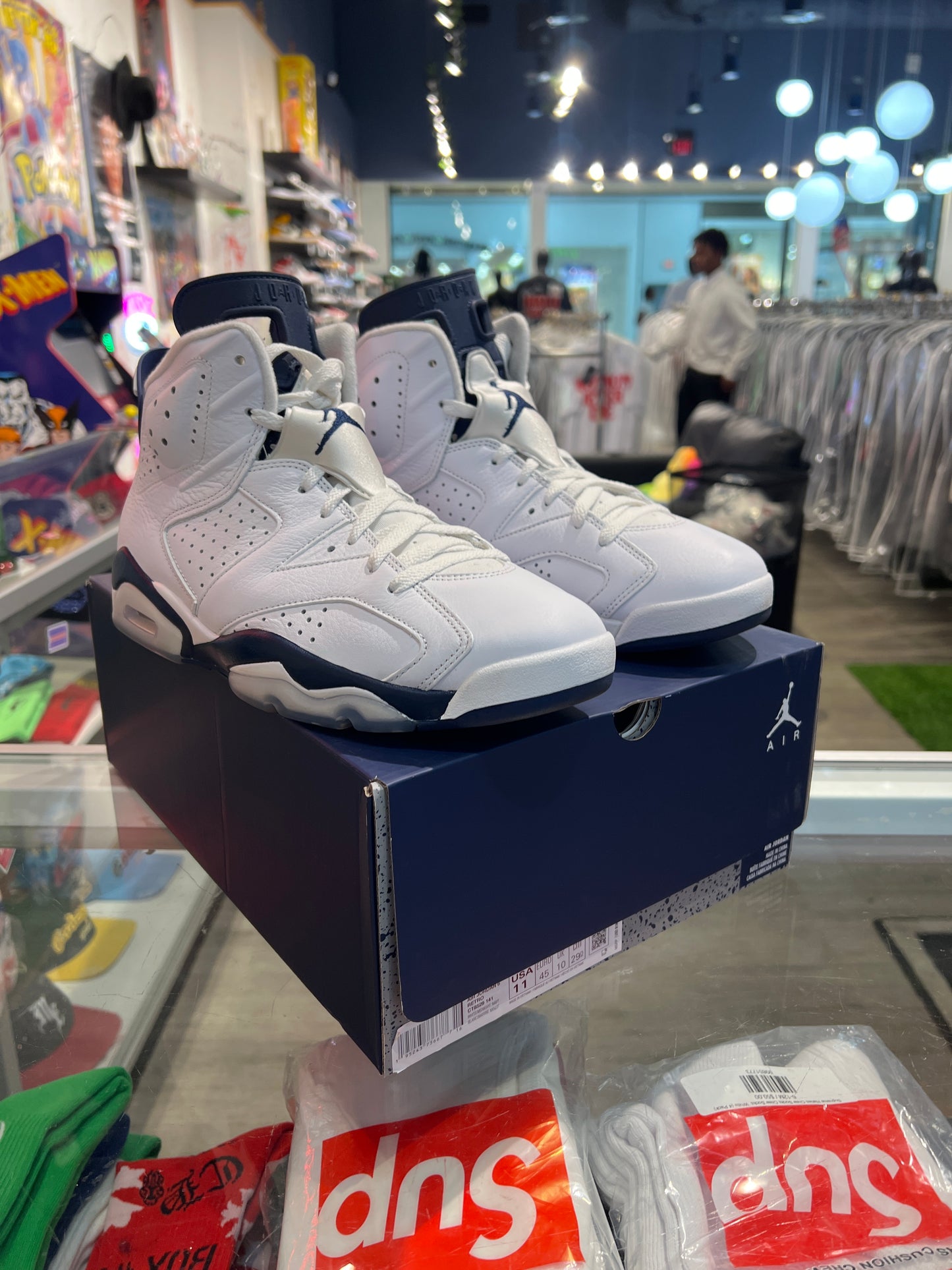 Air Jordan 6 Midnight Navy (USED)..