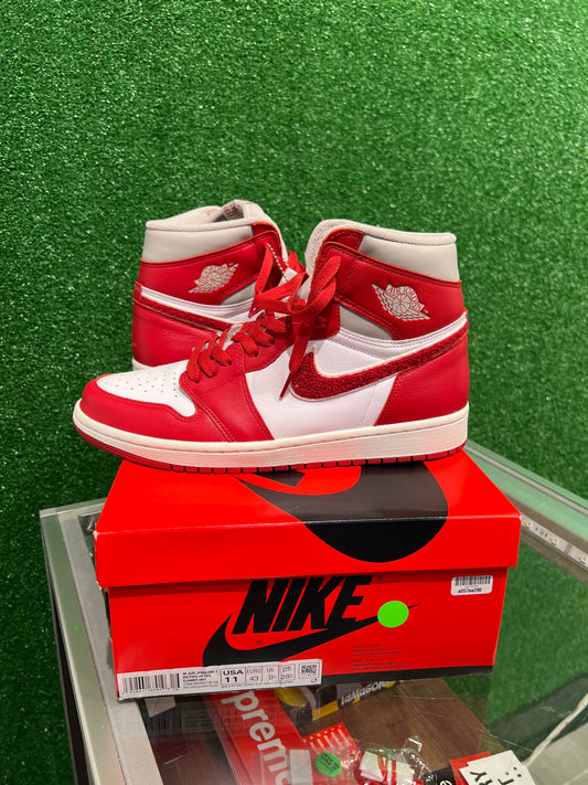 Air Jordan 1 varsity red "Newstalgia"(USED)