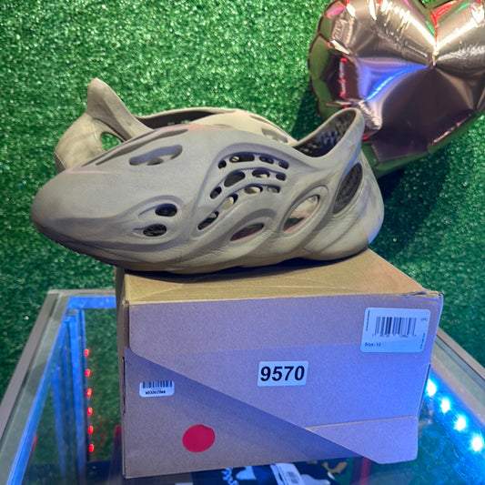 Yeezy Foam Runner Stone Sage (USED)
