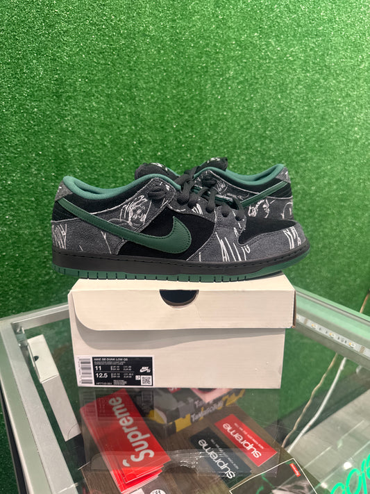 Nike SB Dunk Low There Skateboards (USED)