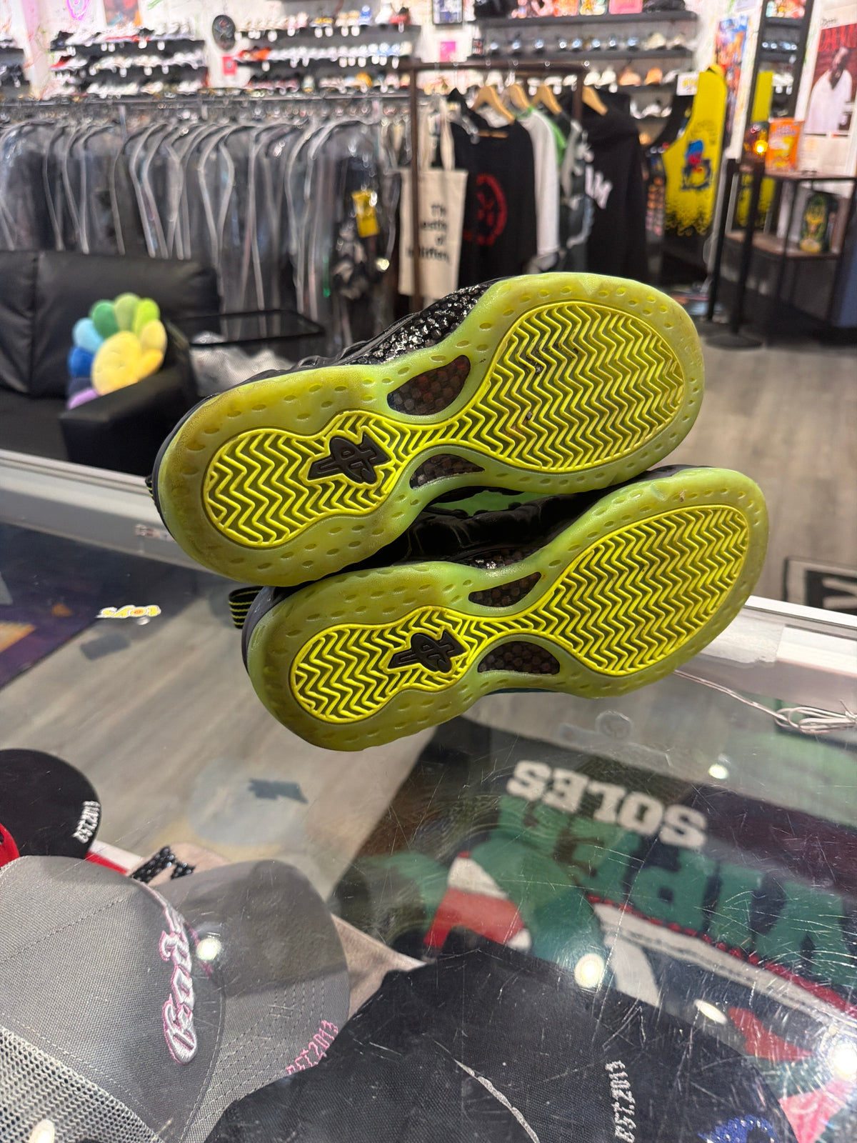 Nike Air Foamposite One Black Volt (USED)