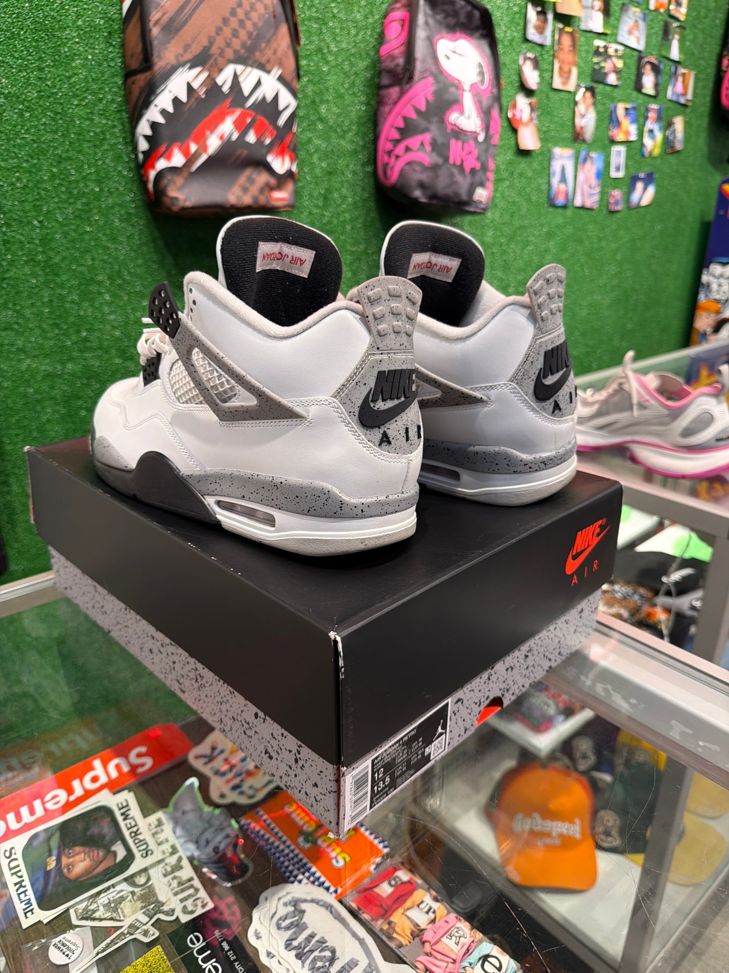 Air Jordan 4 white cement (USED)