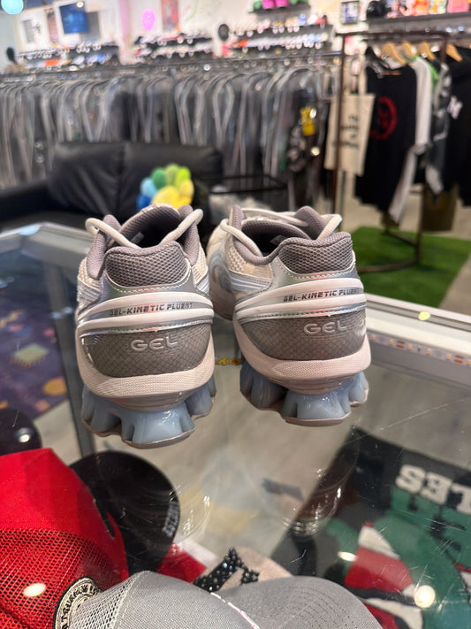 ASICS gel kinetic fluent (USED)
