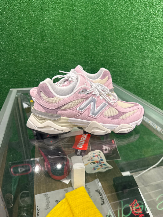 New balance 9060 rose sugar angora (USED)