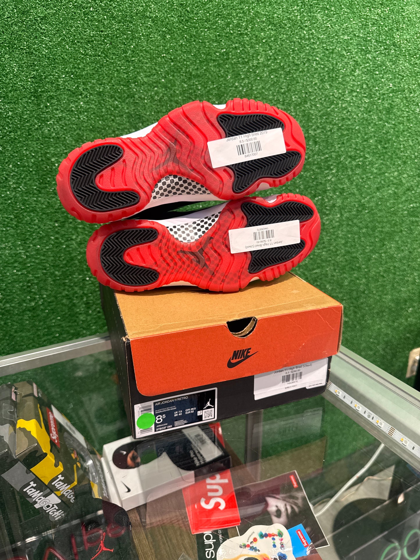 Air Jordan 11 Bred (USED)
