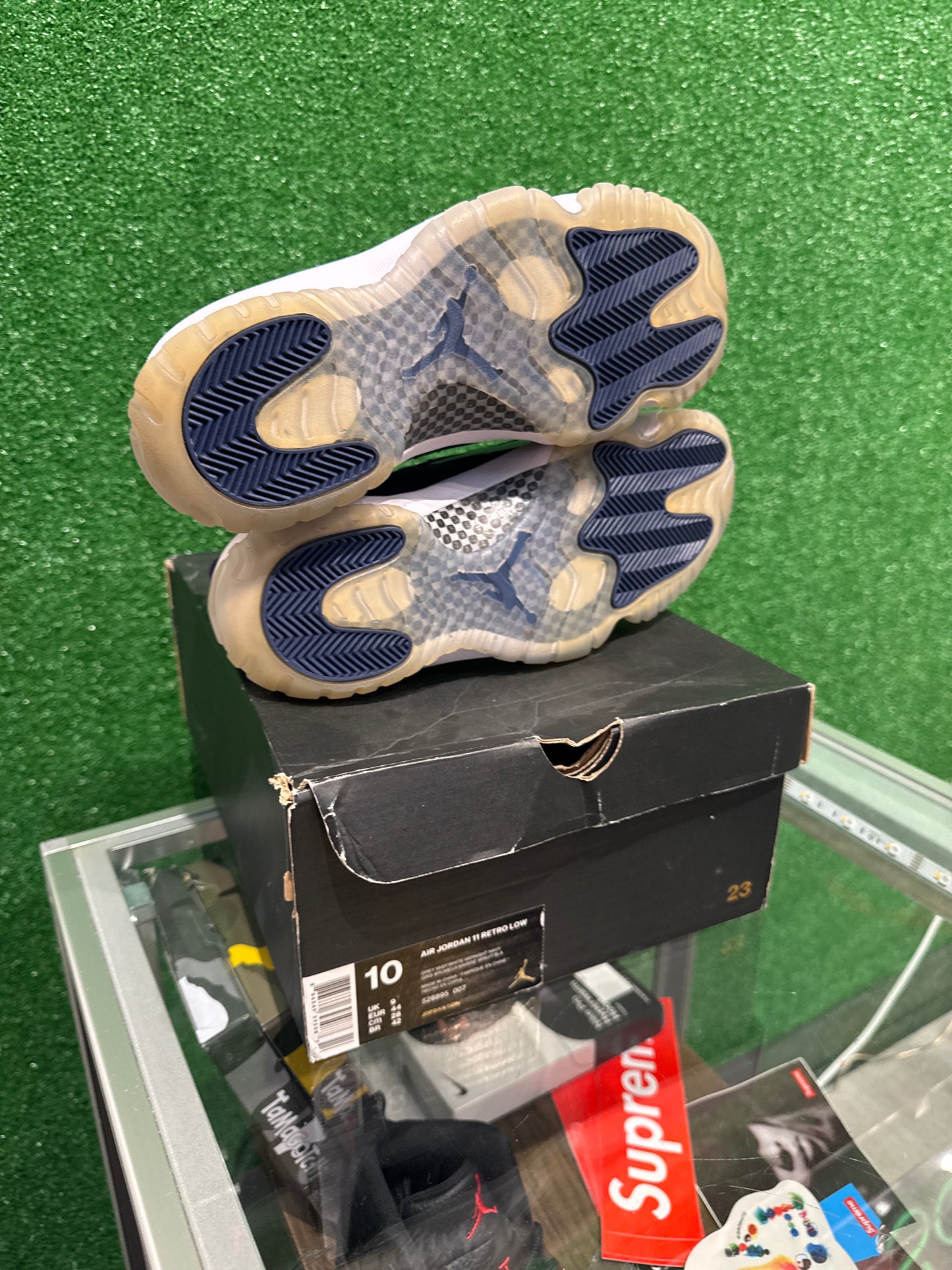 Air Jordan 11 low Georgetown (USED)