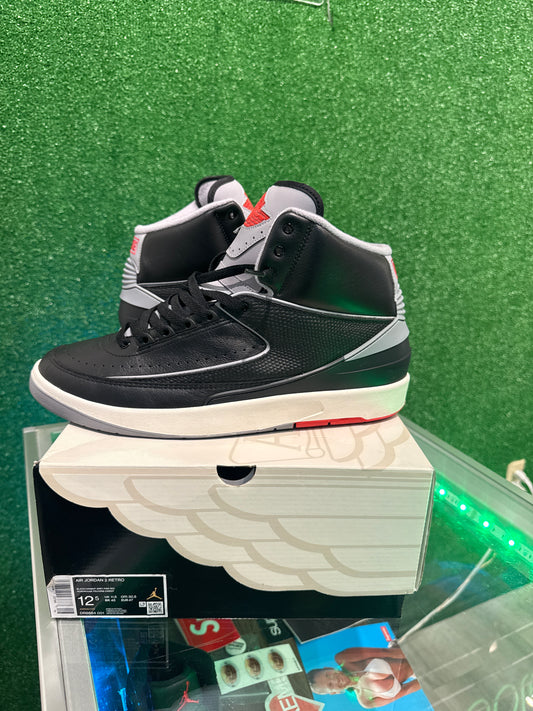 Air Jordan 2 black cement (USED)