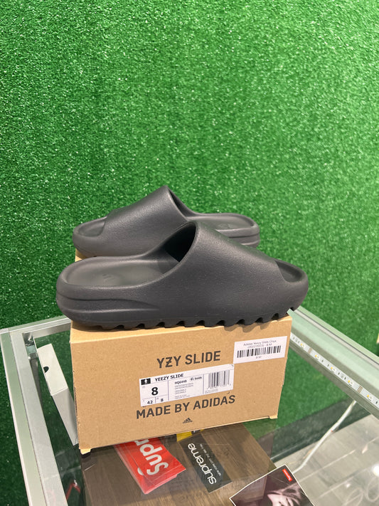Yeezy Slide Onyx (USED)