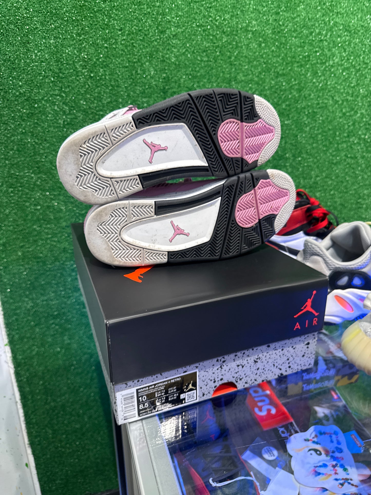 Air Jordan 4 orchid pink (USED)