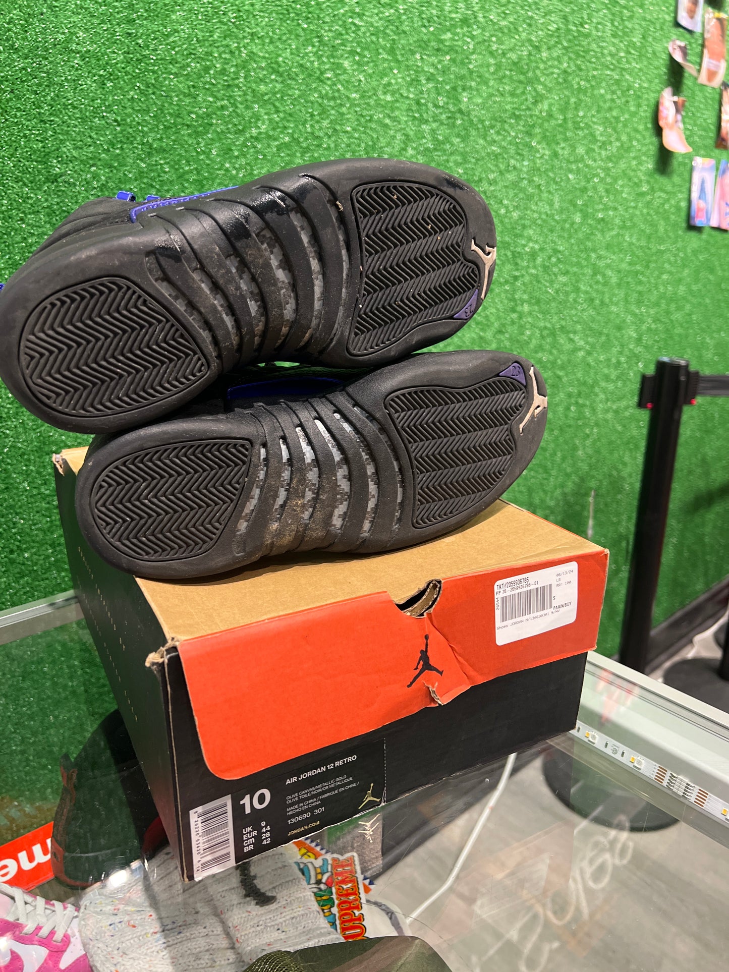 Air Jordan 12 black concord (USED)