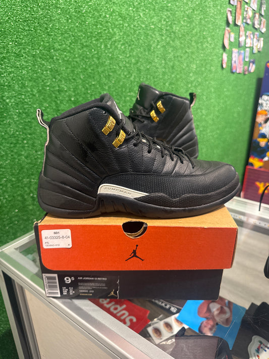 Jordan 12 Black master (USED)