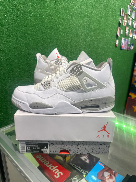 Air Jordan 4 White Oreo (USED)