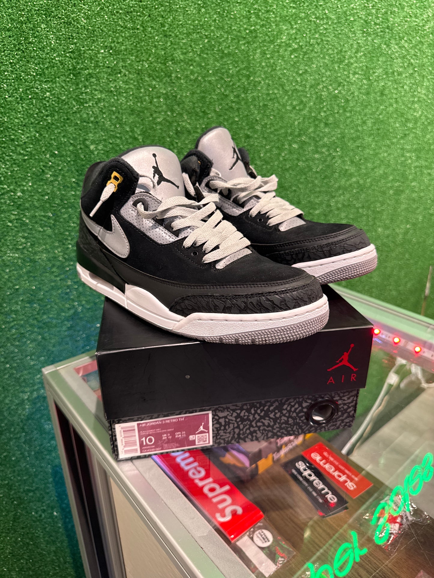 Air Jordan 3 tinker black cement gold (USED)