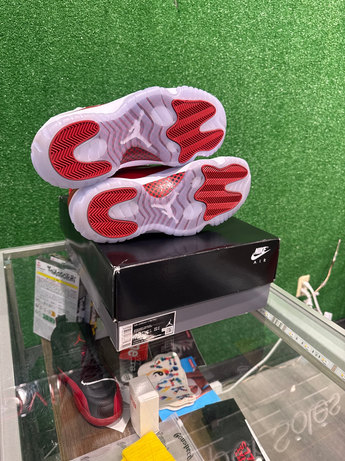 Air Jordan 11 Cherry (USED)