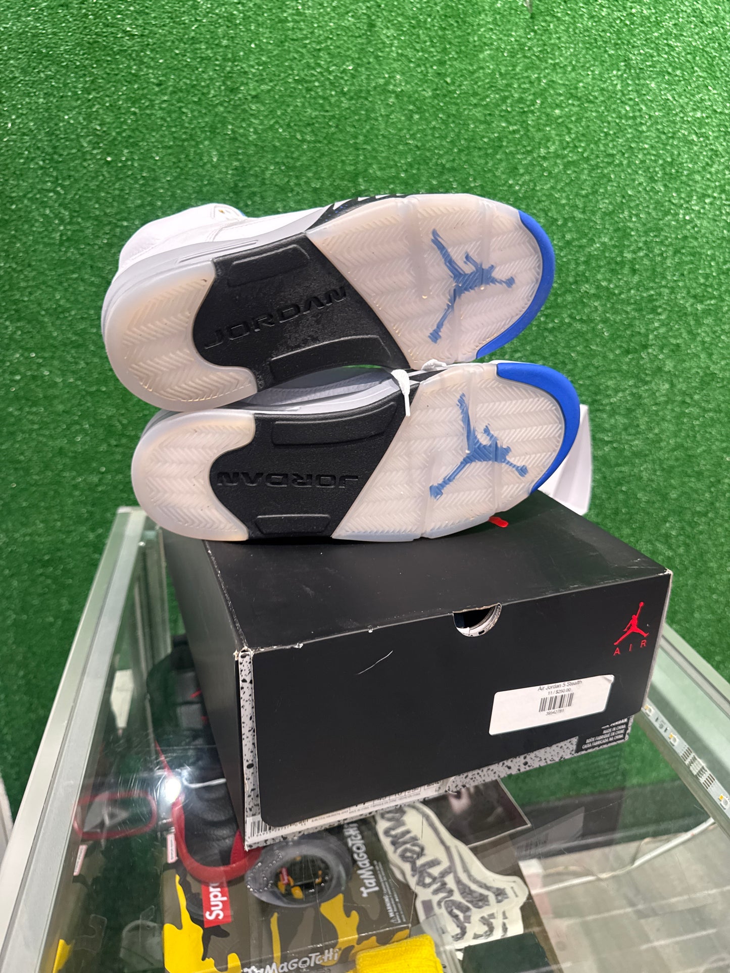 Air Jordan 5 Stealth .(USED)