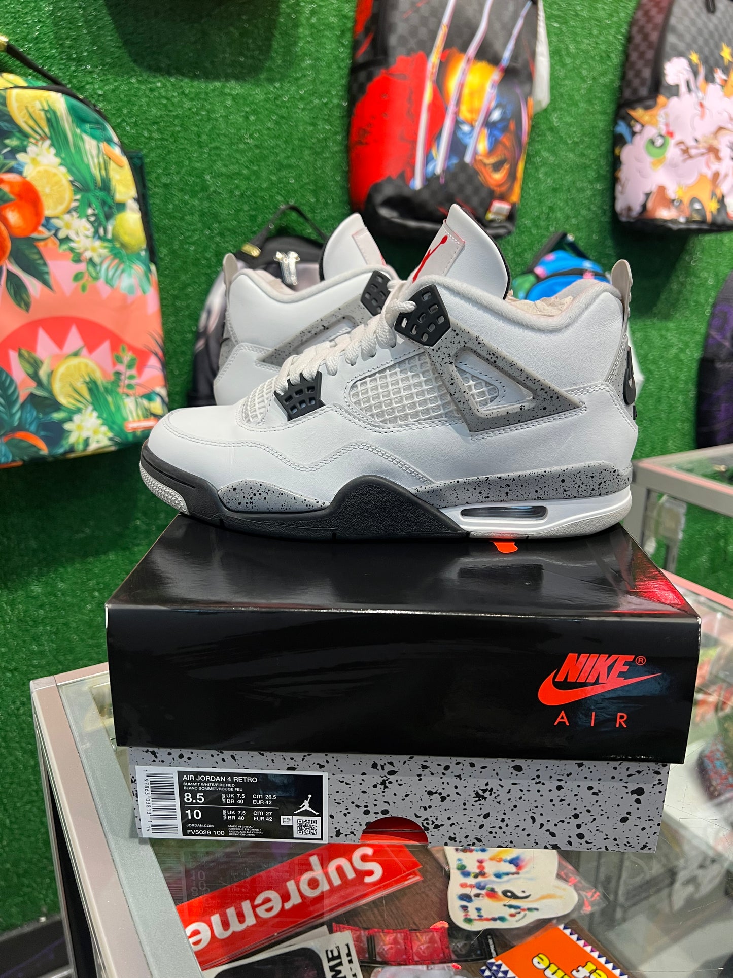 Air Jordan 4 white cement (USED)