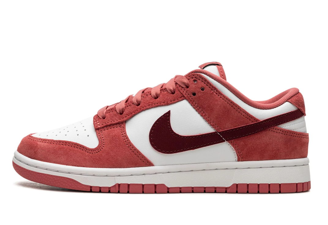 Nike Dunk Low WMMS Valentines day 2024