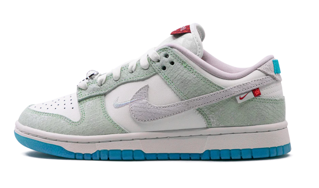 Nike Dunk Low "Year of the Dragon"