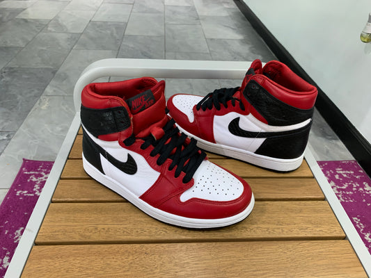 Air Jordan 1 Satin Snake Chicago (USED)