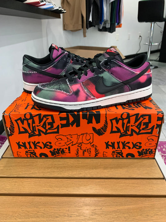 Nike Dunk Low Graffiti Pink (USED)