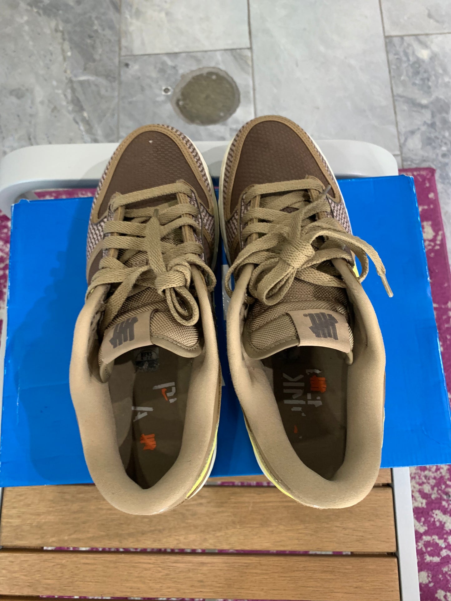 Nike Dunk Low Undefeated Canteen (USED)