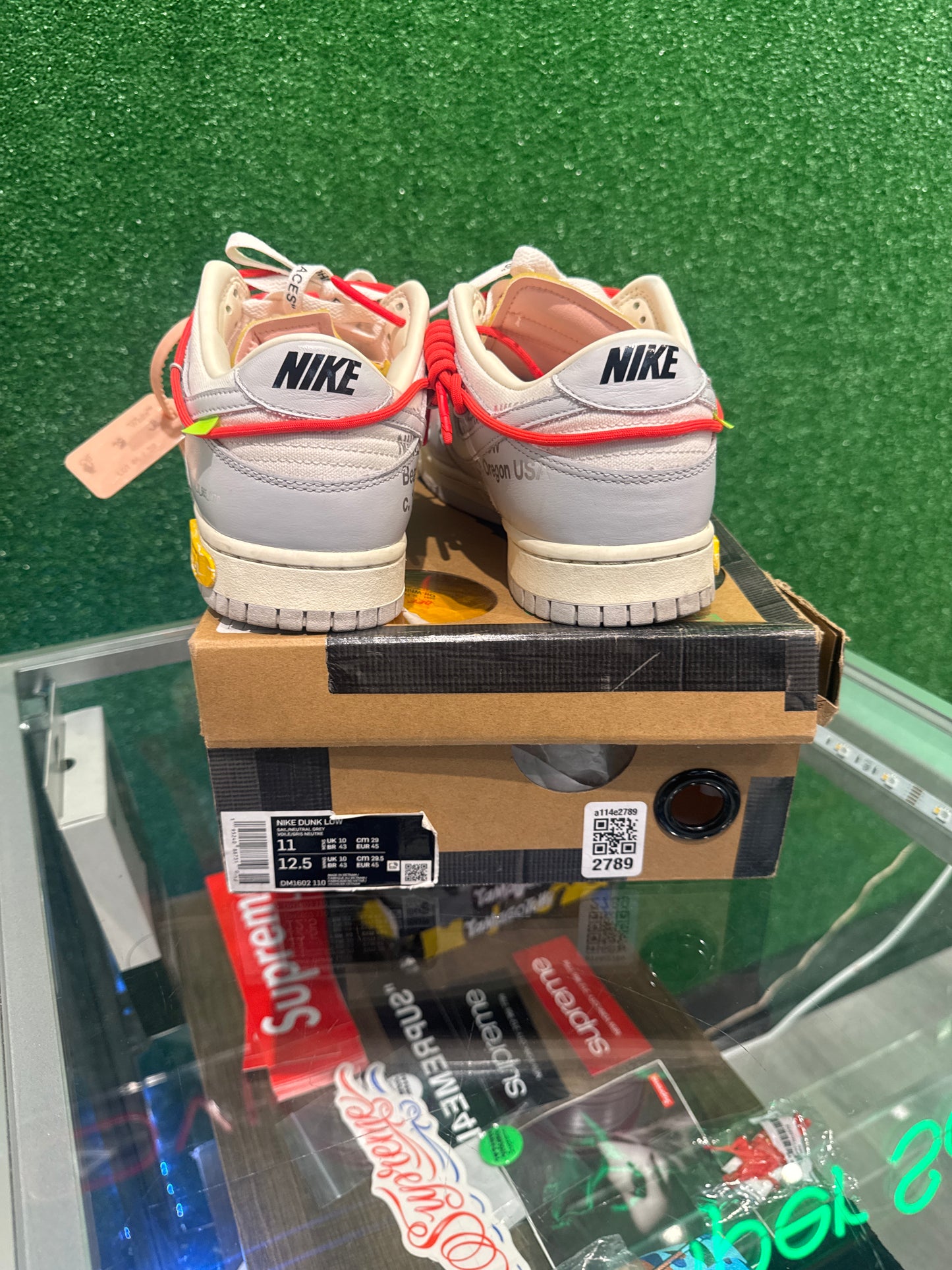 Nike dunk low off white lot 6 (USED)