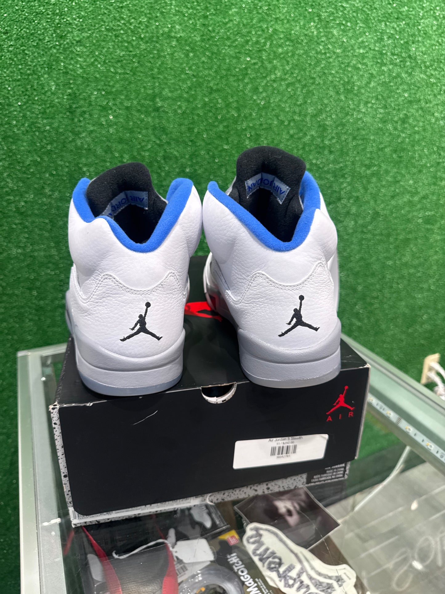 Air Jordan 5 Stealth .(USED)