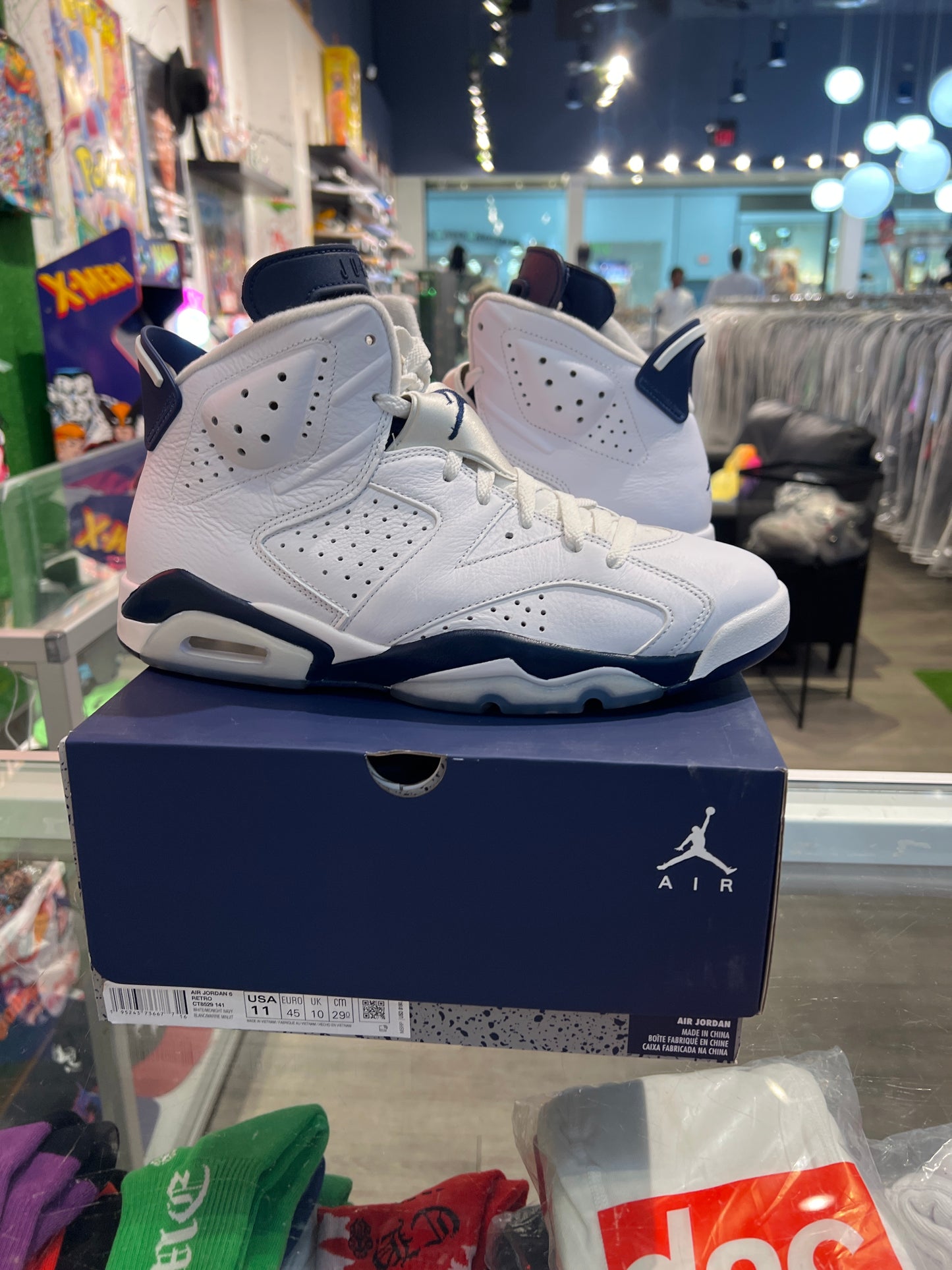 Air Jordan 6 Midnight Navy (USED)..