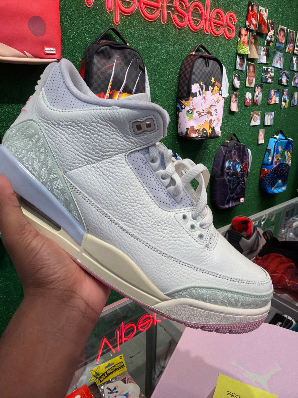 Air Jordan 3 springs in the air