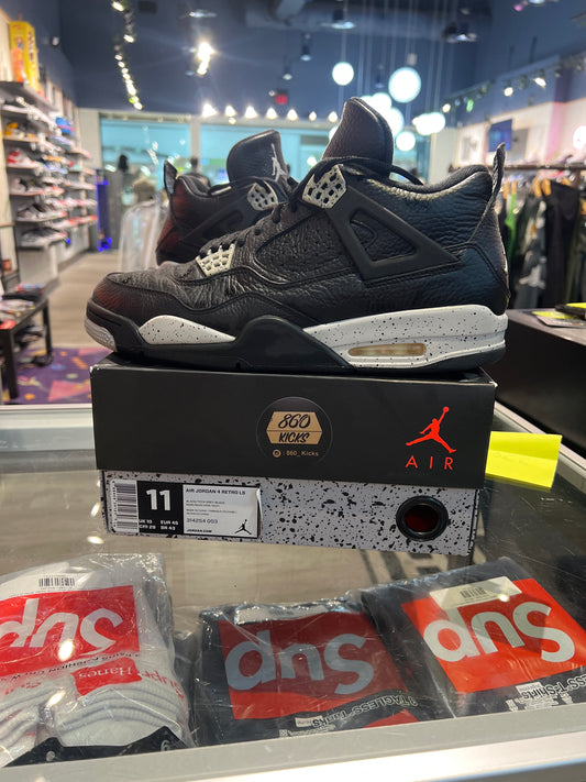 Air Jordan 4 black Oreo (USED)