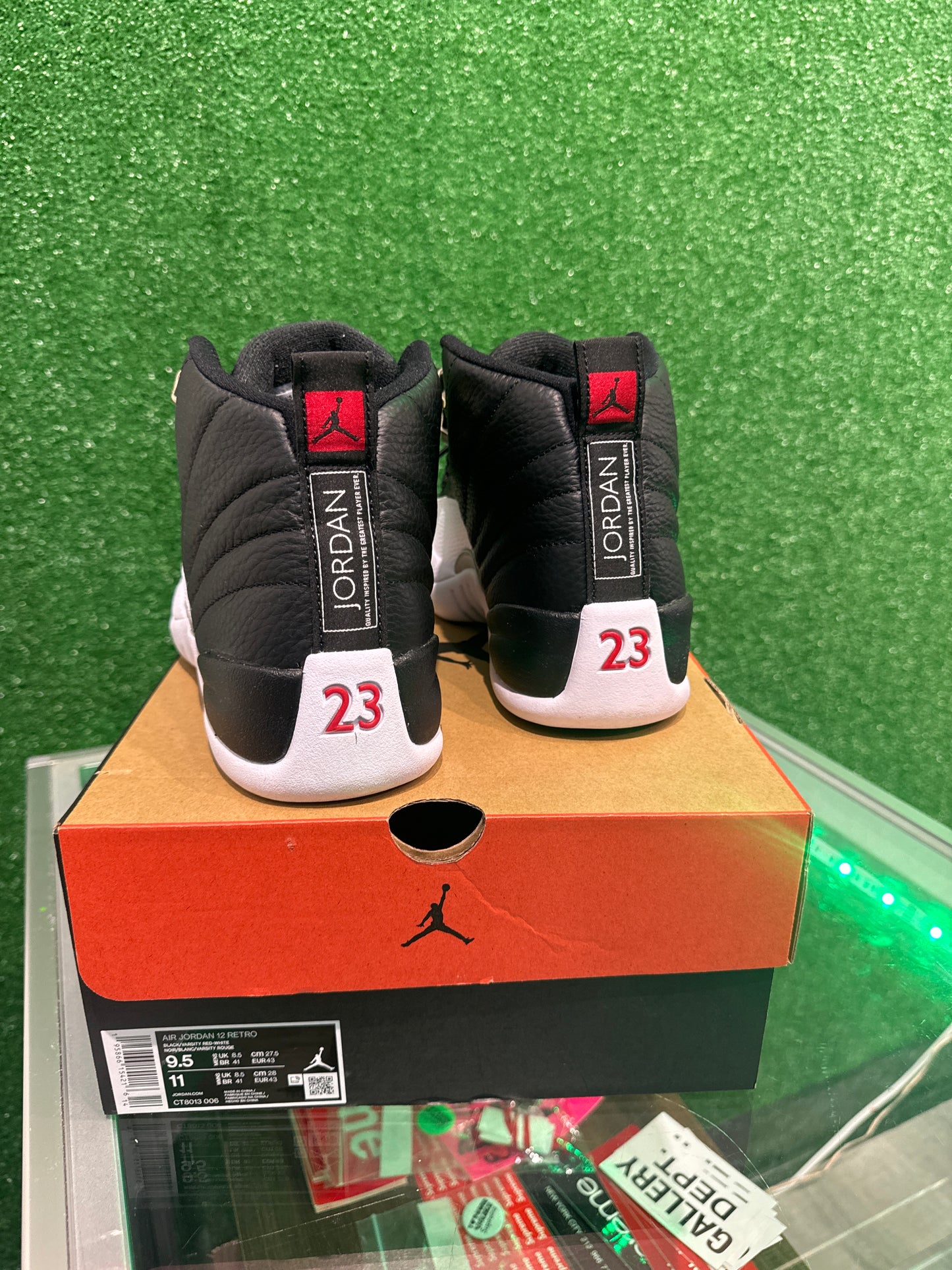 Air Jordan 12 Playoffs (USED)