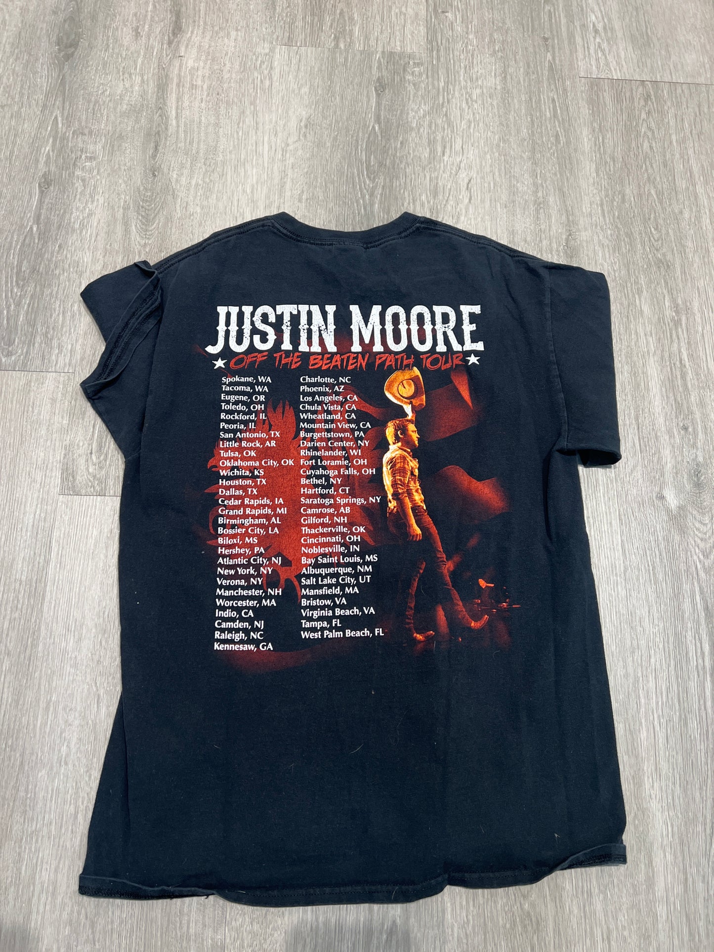 Justin Moore off the beaten path tour tee