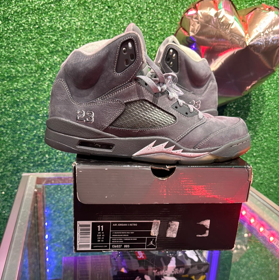 Air Jordan 5 wolf grey (USED)