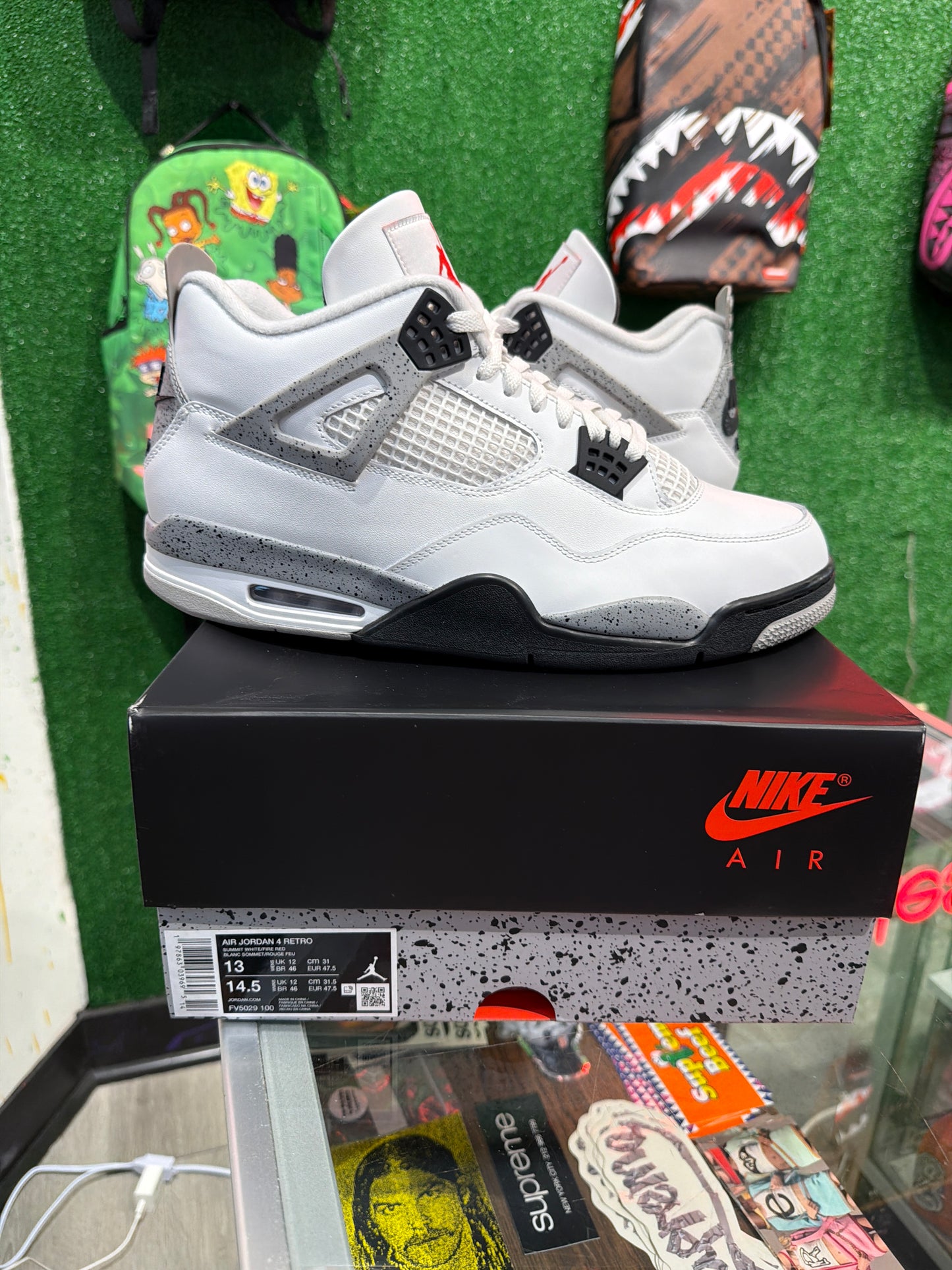 Air Jordan 4 white cement (USED)