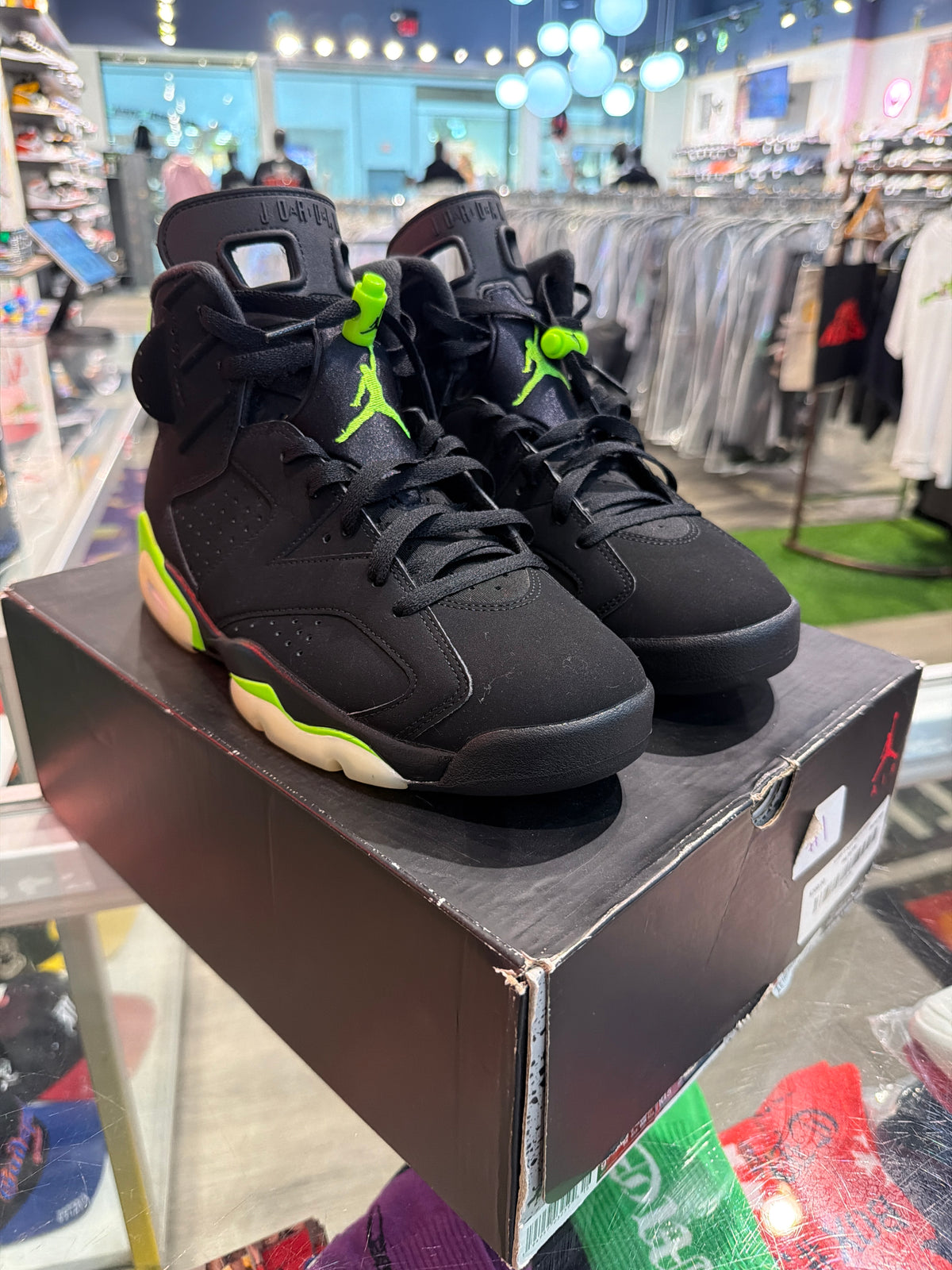 Air Jordan 6 Electric Green (USED)