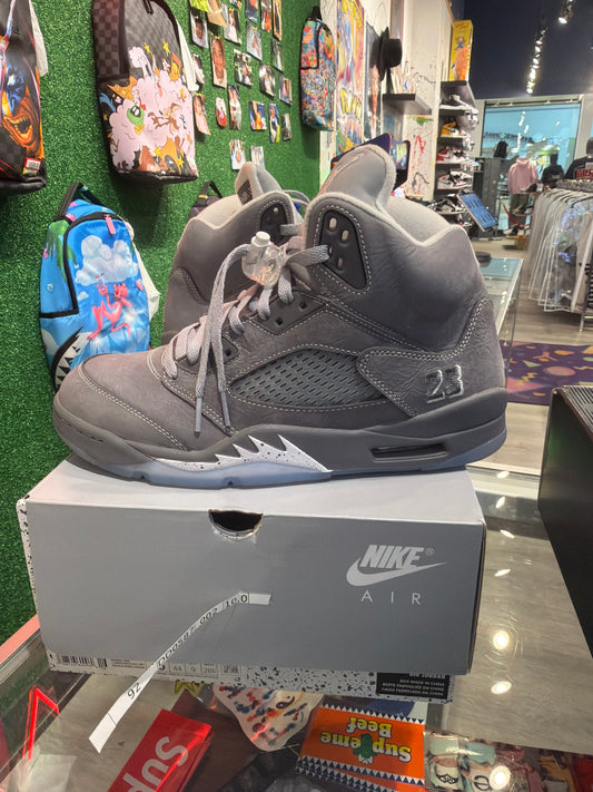 Air Jordan 5 wolf grey (USED)