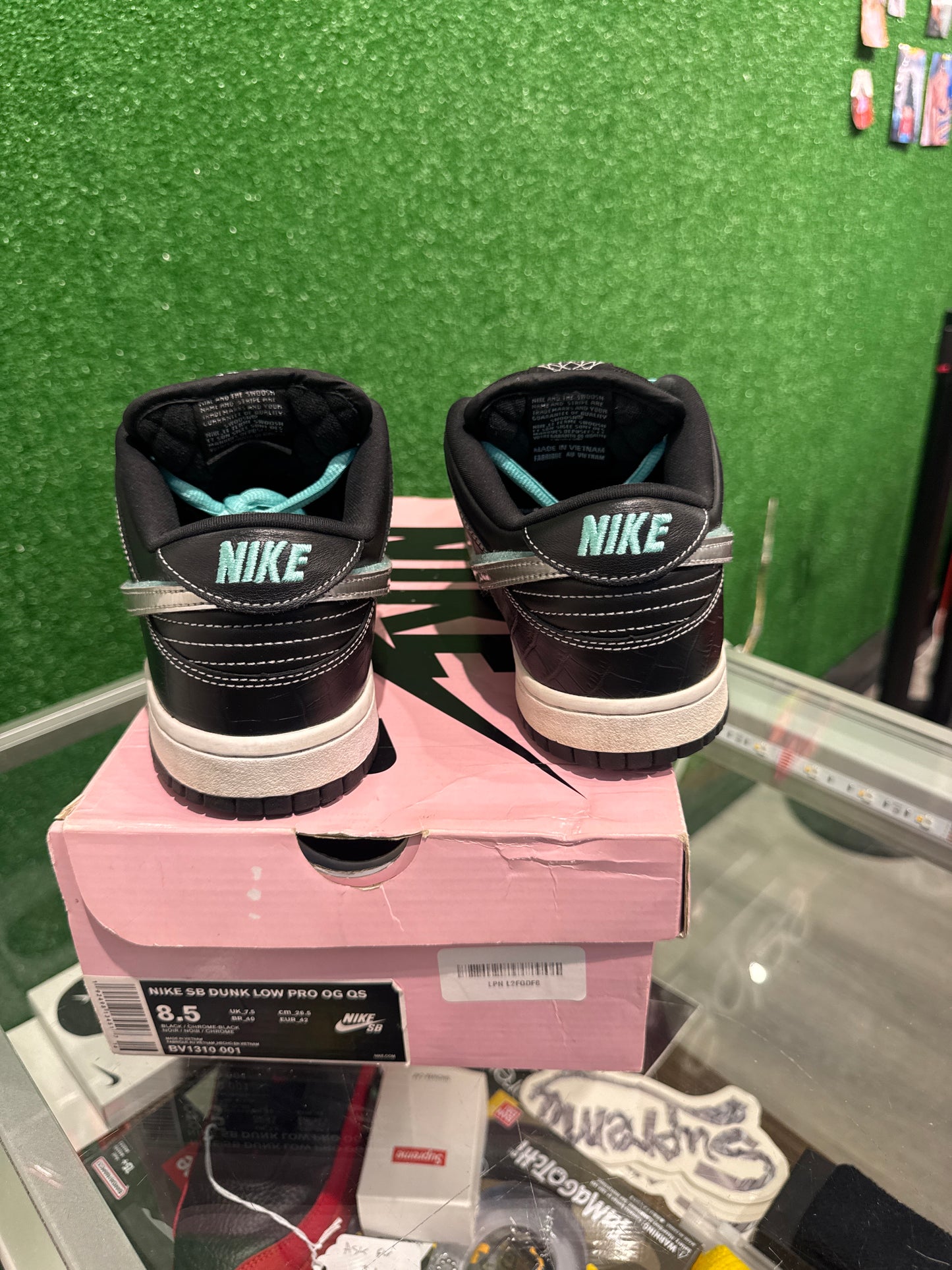 Nike sb dunk low diamond supply co black diamond (USED)