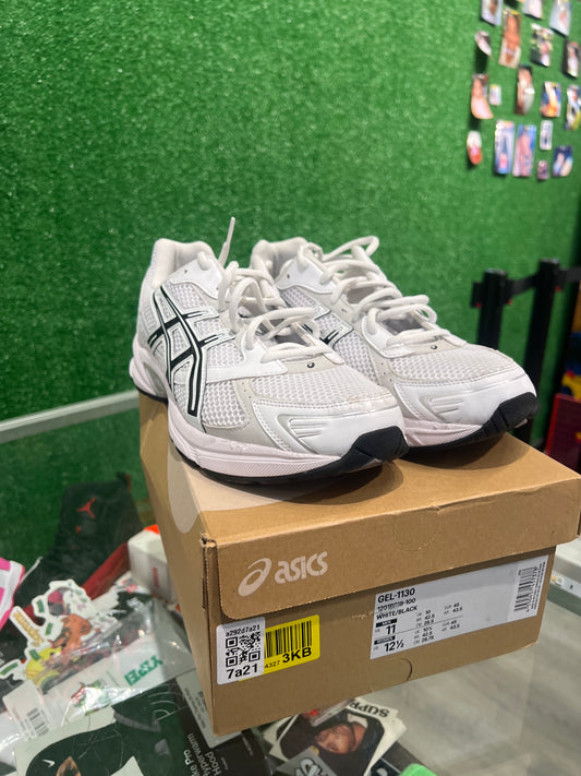 ASICS gel 1130 black white (USED)