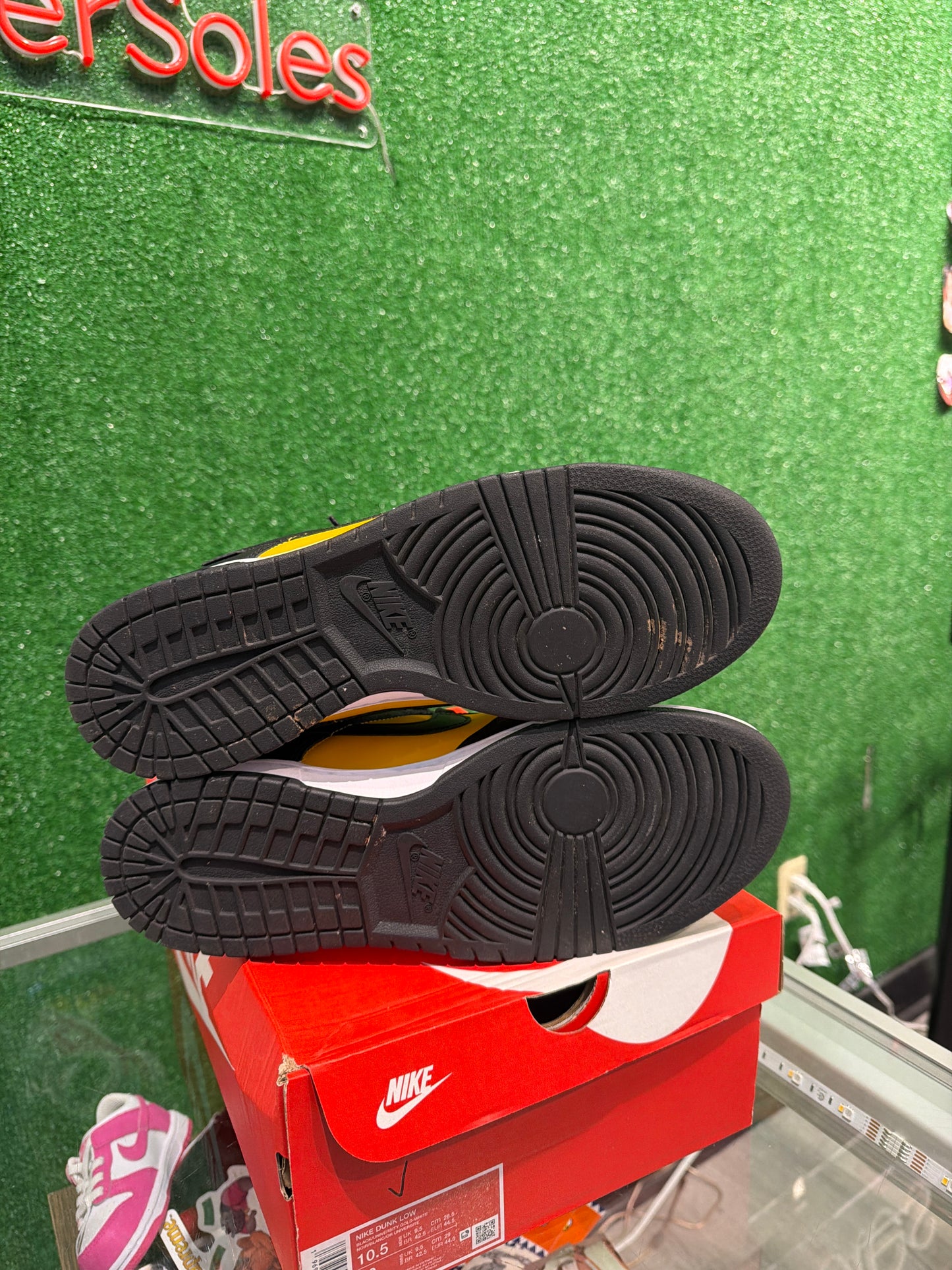 Nike dunk low reverse golden rod (USED)