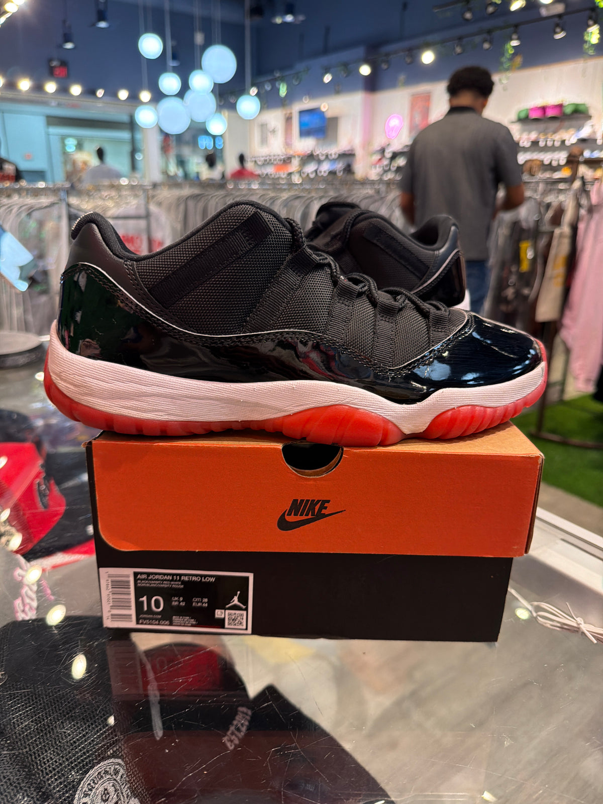 Air Jordan 11 low bred (USED)