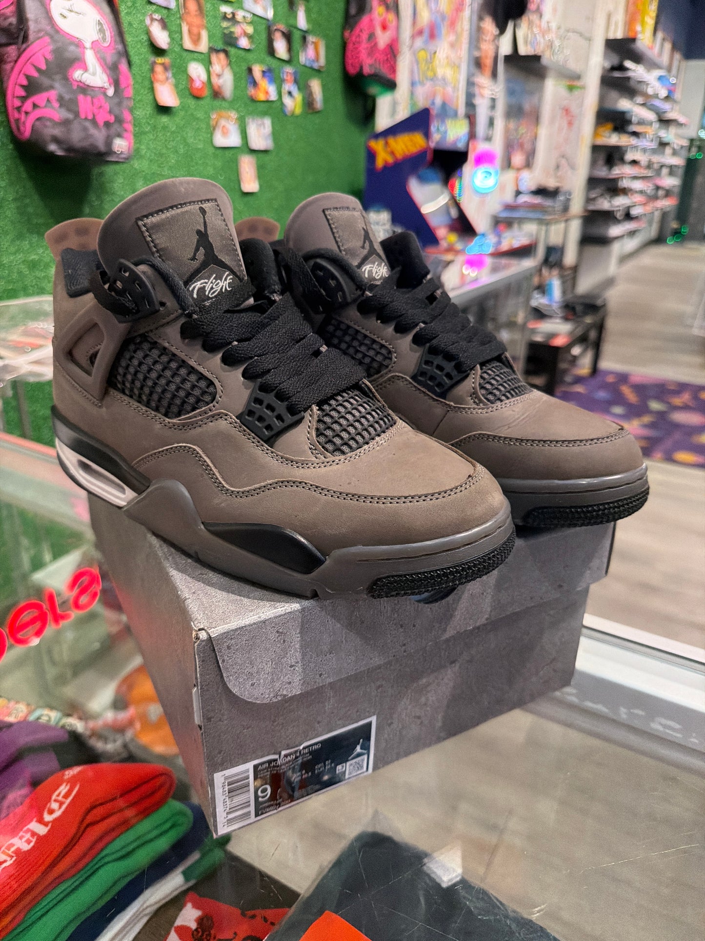Air Jordan 4 cave  stone (USED)
