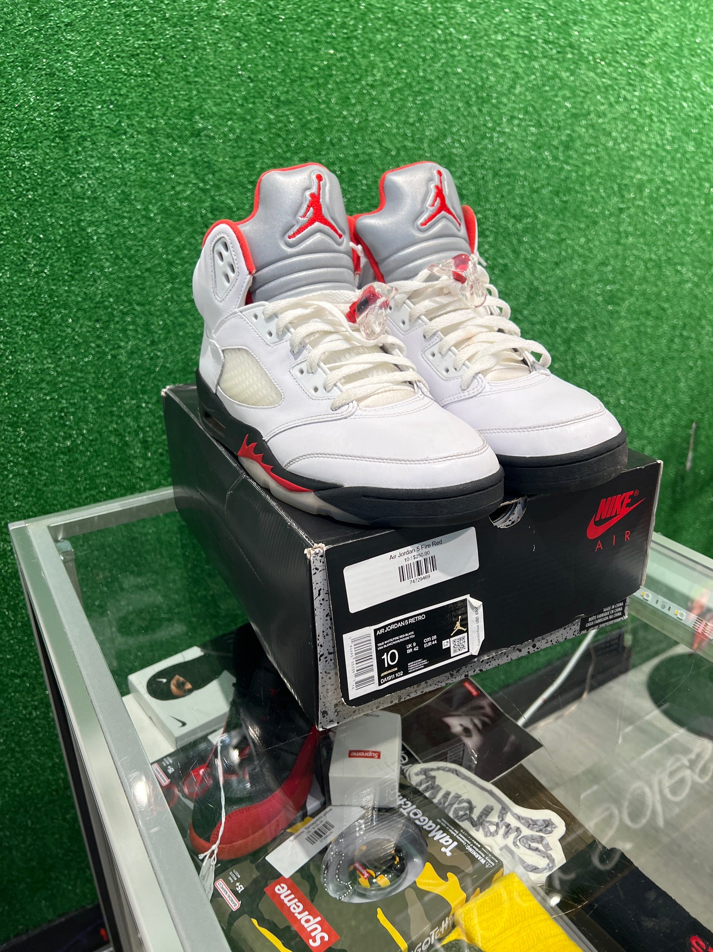 Air Jordan 5 Fire Red (USED)