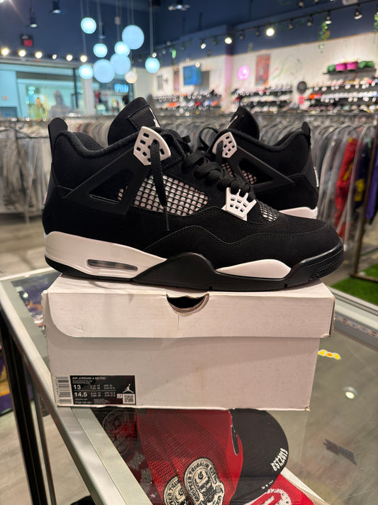 Air Jordan 4 White Thunder (USED)