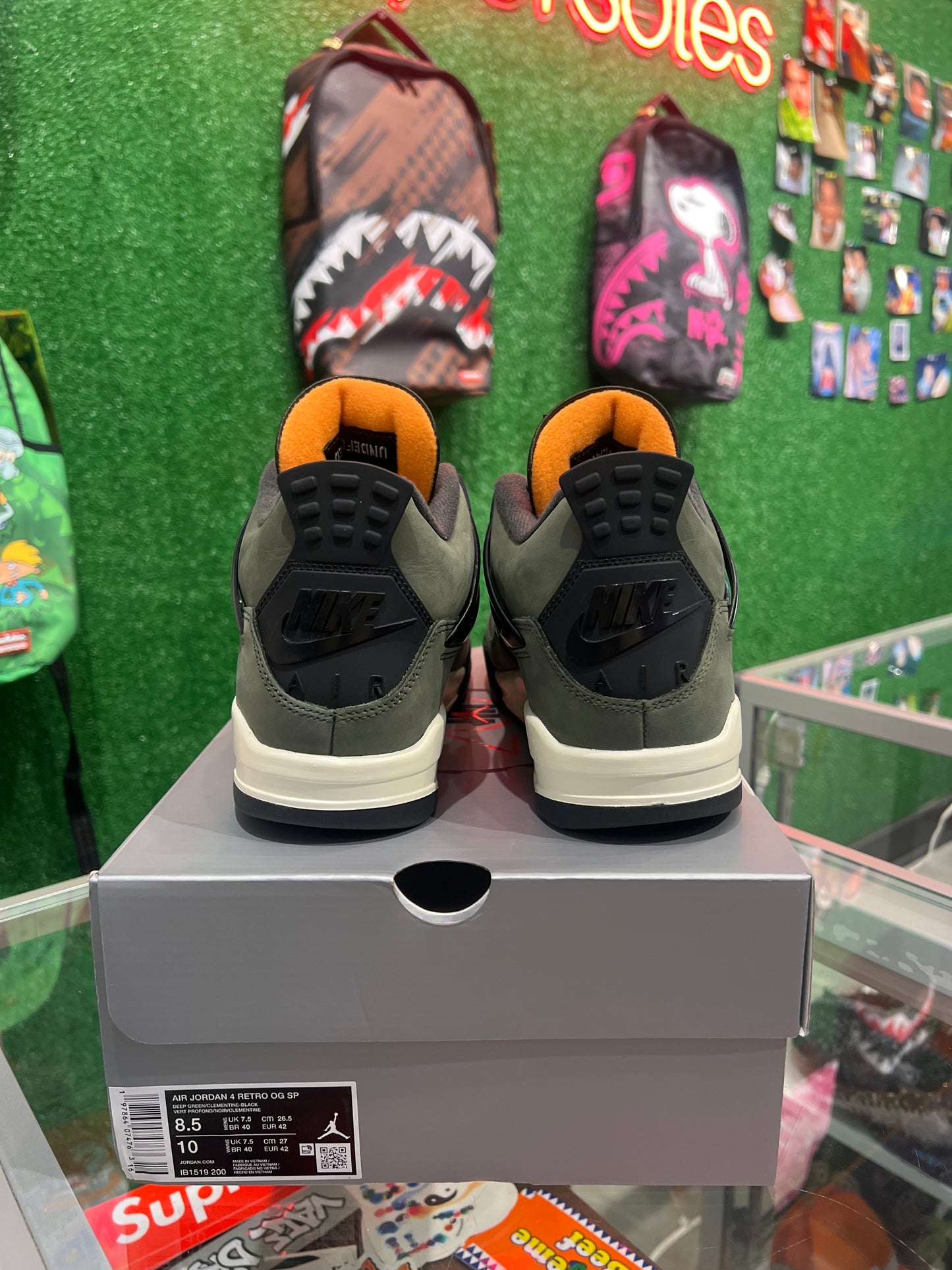 Air Jordan 4 Undefeated (USED)