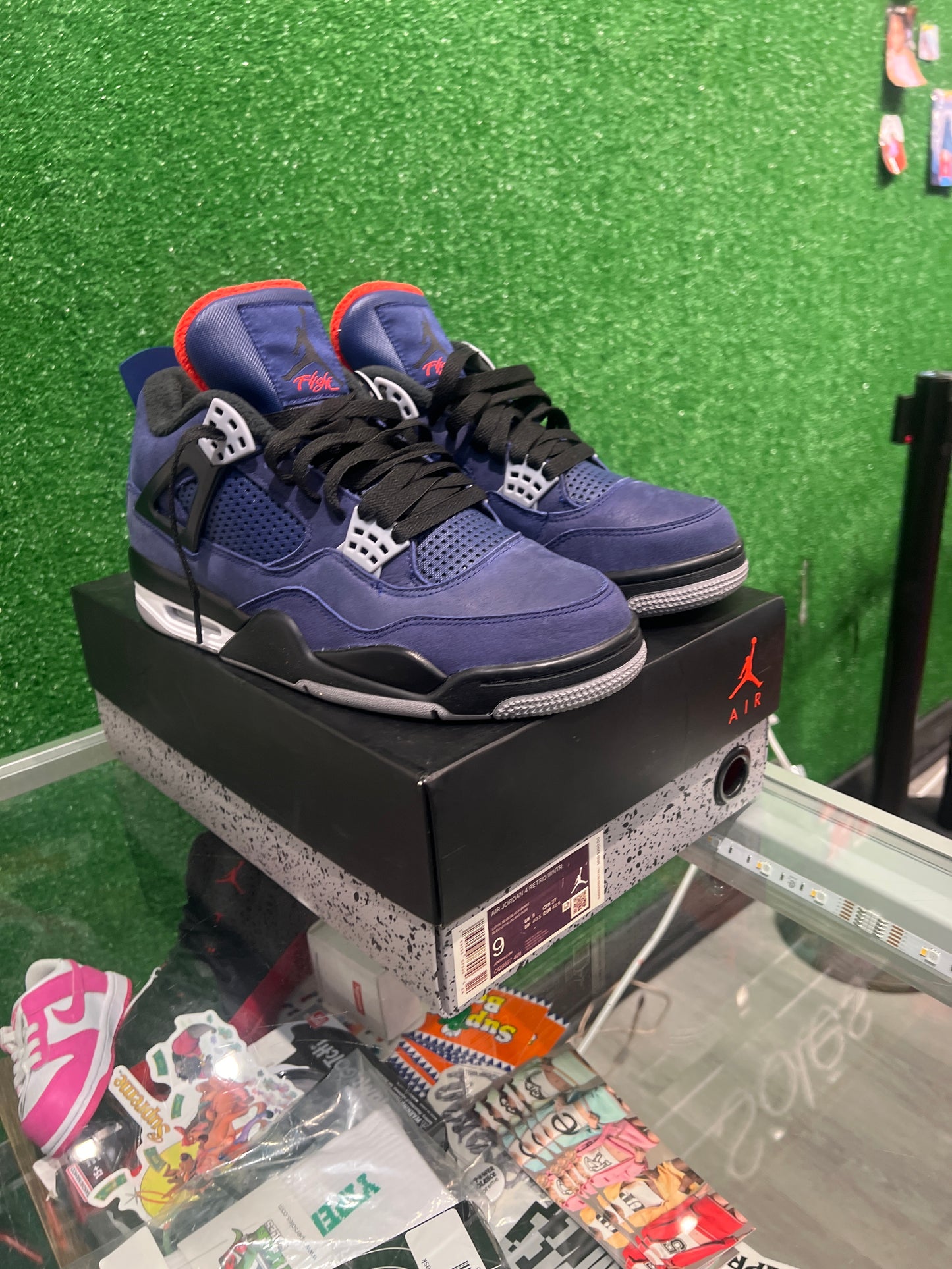 Air Jordan 4 winterized (USED)