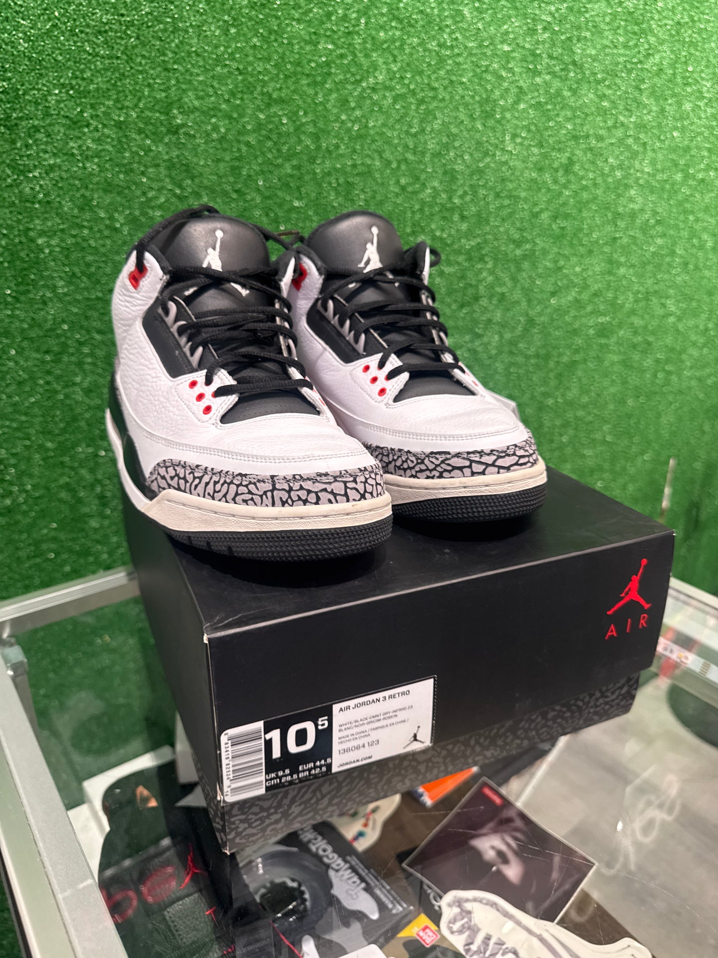 Air Jordan 3 Infrared (USED)