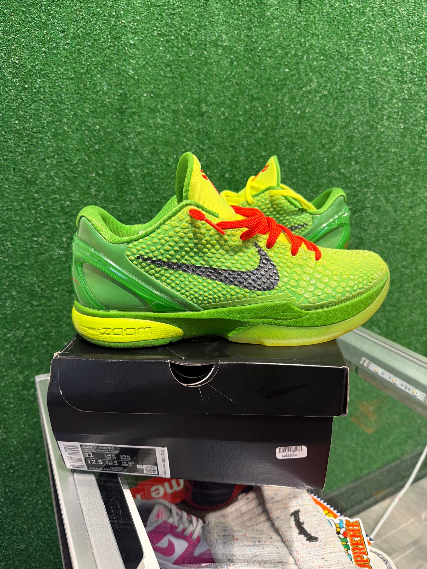 Nike Kobe 6 Grinch (USED)